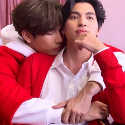 Just a girl that was saved by two angels:
Mew and Gulf 💌🤍
Supporting Boo and Bii no matter what.
