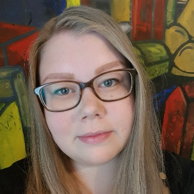 savela_sini's profile picture. Kaikesta saa tehtyä kahvipöydän.

Visual producer, set decorator & builder