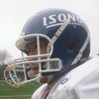 wr1wr1's profile picture. 名古屋市在住
#アメリカンフットボール 歴35年
#トライアスロン ファミリー
夜はライブハウスとクラブに入り浸り
レコードCD、ギター、DJ一式…を駆使し生涯学生生活を自負するが不動産建築を生業とする
ぜひコメントくださーい
#アメフト普及委員会
https://t.co/mlQoFgSnd6