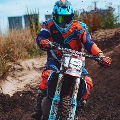 claxo19's profile picture. 