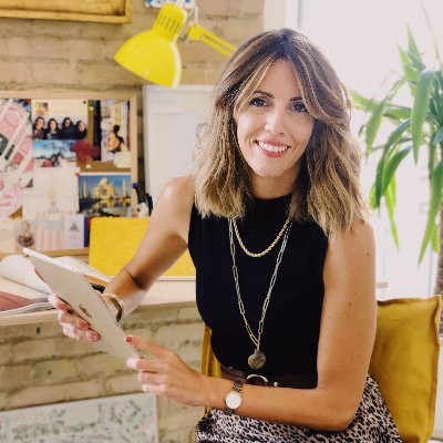 ElenaRegadera's profile picture. #STYLIST #EstilistadeModa #FashionStylist #Moda #Estilismo #PersonalShopper #television