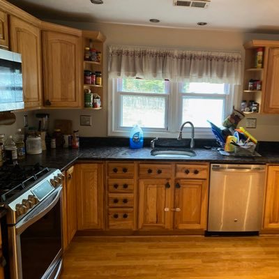 DSonsllc's profile picture. A family business dedicated to honest loyal commutation and services. Reliable not to expensive and does great quality work.