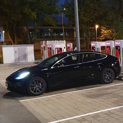 Tesla Enthusiast || Earn some Tesla credits when ordering a new Tesla:
https://t.co/qdkBRN7qfo