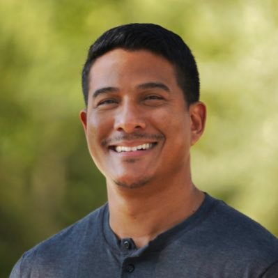 Design leader focused on creating innovative experiences through digital solutions and human-centered design.