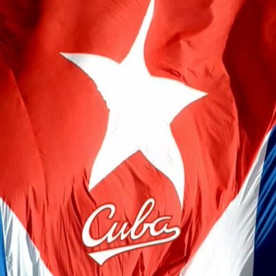Estudié en la Universidad de la Habana. Soy fidelista 100%. Llevo conmigo las ideas de Marti, Fidel y Raúl