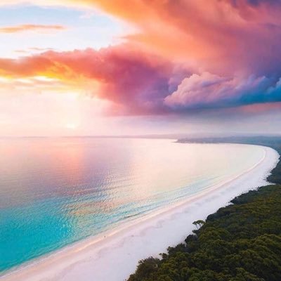 TingtingLin15's profile picture. 精油愛好者❤️❤️❤️/釐清頭腦的一些小東西都愛/INTJ人用電影補上過於理性的部分/直覺型投射者/