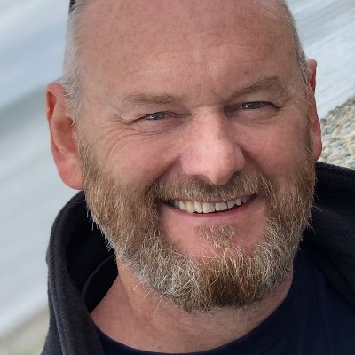 Education consultant teaching computing lessons and providing training and support to primary schools in London and the West Midlands #coding