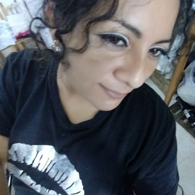 brenda_preciosa's profile picture. Romanos 2:1
POR lo cual ere inexcusable,
oh hombre,quienquiera que seas tu que juzgas; por que en lo que juzgas a otro,te condenas a ti mismo.