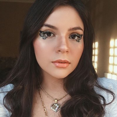 mwriwna's profile picture. I’ve been thinking too much.