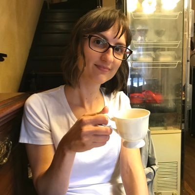 Ash_DesMarais's profile picture. 。UX Designer 。HSP 。INFP 。Enneagram9 。she/her 。