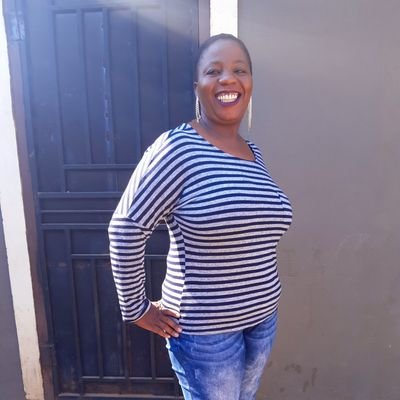 Shims_maila's profile picture. God fearing, Quite and love to read novels