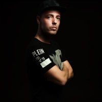 Re-Style (@restyle909) 's Twitter Profile