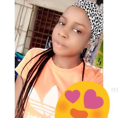oluwapelumi012's profile picture. Lastborn💛🖤❤️💞💕
