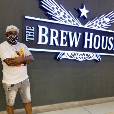 pugwu12's profile picture. I am a simple person, man of the people, and a hustler. I like to be happy but I hate injustice, gossip, fake life and insult. With God on my side, am blessed.