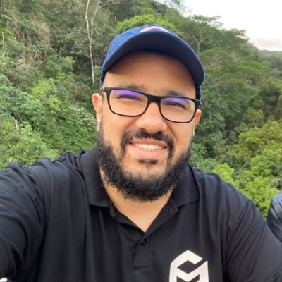 ronaldomachado7's profile picture. Me diga que visão terá aquele que evitou chegar ao topo da montanha... uma bela frase de um amigo, que me representa!