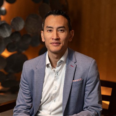 Father, startup founder turned CEO (@nulogy), triathlete and music-guy. Analog at birth, digital by design. Khakis aficionado.