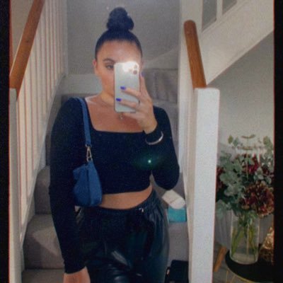 x_rhianna's profile picture. 