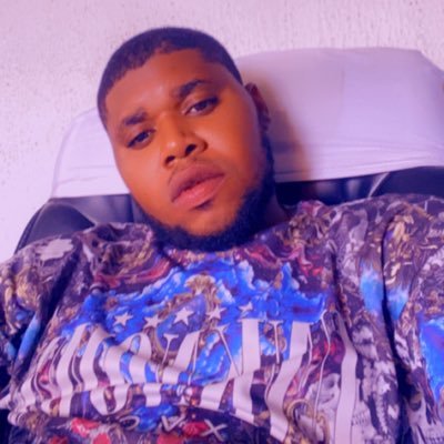 chrixthugger1's profile picture. 