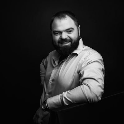 yervand26's profile picture. Предприниматель с 19 лет. Кандидат технических наук. Опытный искатель приключений на свою голову.  Мотоциклист. Люблю путешествовать