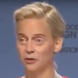 ding_dolan's profile picture. Hello, my name is Ding. Seriously! I'm a jolly male wasp with many questions for the people on Twitter.