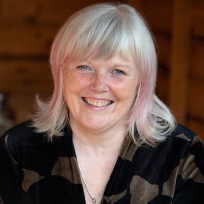Down to earth transformational tools helping Procurement professionals see the wood for the trees. Mindset & soft skills trainer, speaker & coach @alisonrbcm