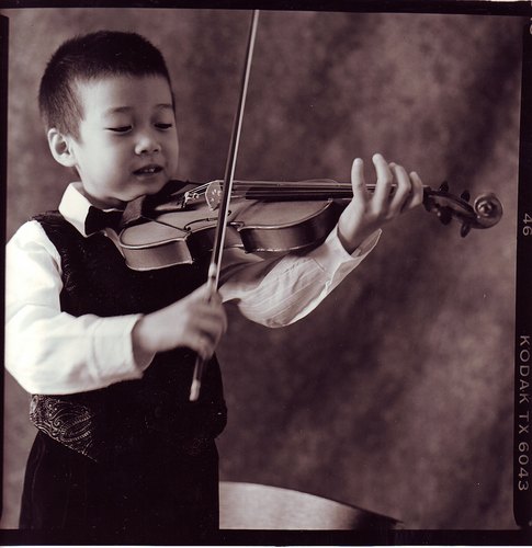 Violinist, Singer, Musician
http://t.co/3I1hLjigMO