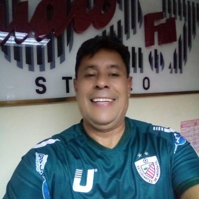 Docente, Periodista  y Narrador  profesional de FÚTBOL. 2024 año de muchas Bendiciones Dios es el camino