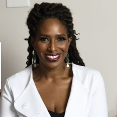 Strategist & Connector | CEO- Full Circle Strategies | Founder #winwithblackwomen | Fmr Exec @NAACP| Fmr C-suite Exec #SiliconValley |📺 onTV sometimes |🔺️