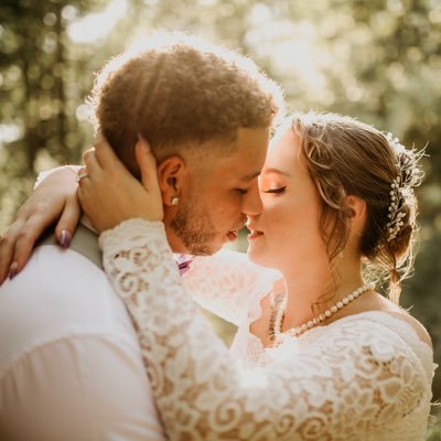 baybayruh's profile picture. married to my best friend 💍