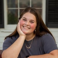 Ava Bartos (@avaabartos) 's Twitter Profile