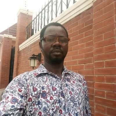 Veterinary doctor, oil and gas trader and a father of 3. a visionary, a lover of God.
#TeamFollowback