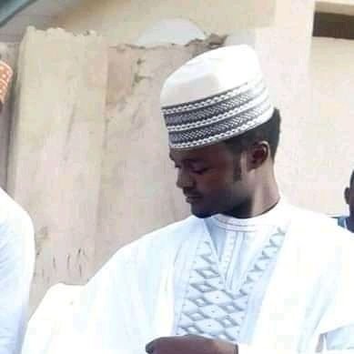 Sardaunamatasab's profile picture. Simple