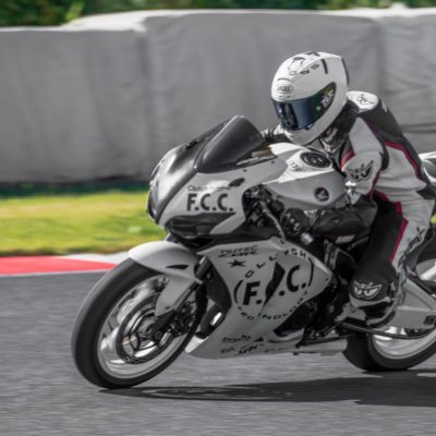 こてんぐ Cbr1000rr白fcc仕様 オレンジホイール最強説 ならば 白ホイール最弱説 を唱えます இdஇ 綺麗にしてれば 白ホイール最強説 ᴗ و こてんぐ Cbr1000rr白fcc仕様 オレンジホイール最強説 ならば 白ホイール最弱説 を唱えます இdஇ 綺麗にしてれば 白ホイール最強説 ᴗ و
