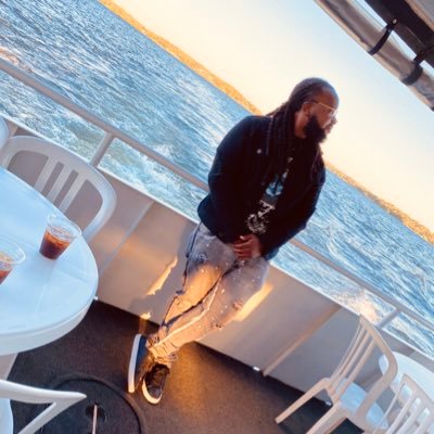 TheBroRone's profile picture. Be better every day.