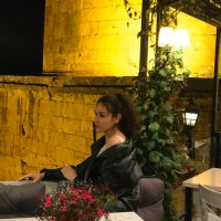 Ezgi de la Tour (@namnamezgi) 's Twitter Profile