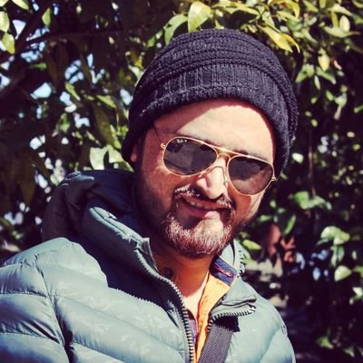 जब इश्क और क्रांति का अंजाम एक ही है...
क्यू न रांझे की जगह भगत सिंह बना जाये...।
