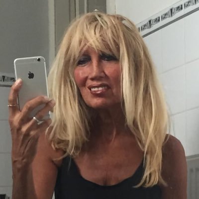 Life long vegetarian, realistic opinions, don’t suffer fools, always looking for answers! Good sense of humour! Try to be rational (sometimes) yep that’s me!!