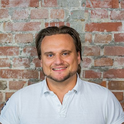 jsm82's profile picture. Audiophile online professional and L&D enthusiast with interests in social media, gadgets, guitars and good music.