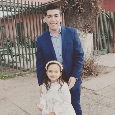 es_HVergara's profile picture. Abogado | díscolo por naturaleza | hincha de colo colo | eterno viajero 🗺 cuida el planeta 🌎