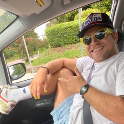 KyleFranchize's profile picture. I lay on beaches and swerve in whips.