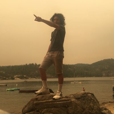 DavidLe82982350's profile picture. I love astronomy, tennis, and my friends.