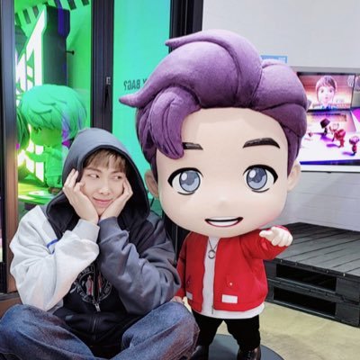 iadorejoonie⁷さんのプロフィール画像