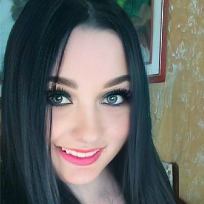 Silvia Navarro- desde 2012
Cristian De la Fuente 2012
❤🤗😍
apaixonada por México
Estudante de ciências contábeis e pedagogia