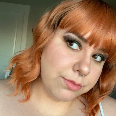 blueberrymarie's profile picture. aspiring redhead