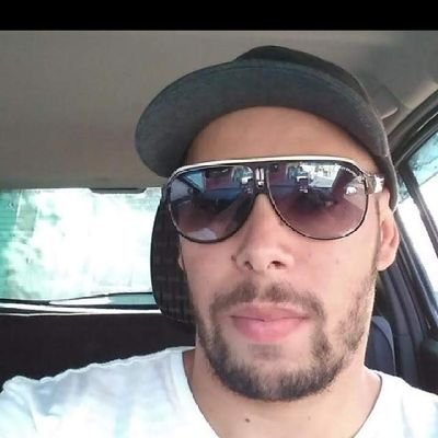 Marcelo52129226's profile picture. eu não posso me ofender , se eu não me conhecer. Ódio é veneno , e desse veneno eu não quero Tomar..
