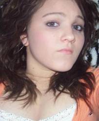 SarahWileysuc's profile picture. Who gives a shit who you are??? Thats why your following me :)