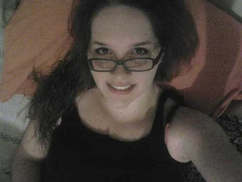 names Stephanie. 20 years old. Juggalette til I die futherfucka!!whoop whoop!!