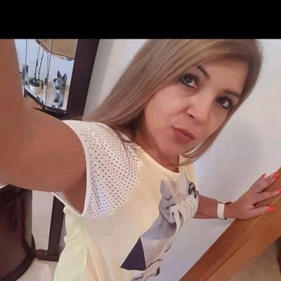 GloriaP31306410's profile picture. I'm a fashion designer trader, I sell jewelries,diamond wrist Watch are available