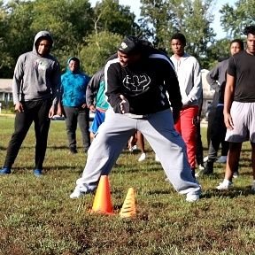 WFU '00 🎩 Football Alum🏈https://t.co/LC34lXA3F3 D DL/OL/LB BLITZ Specialist🏈Owner Internal Endurance,LLC🏈Recruiting Director