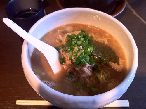 ラーメンと焼肉をこよなく愛する、お兄さんとおじさんの間の呼び名があったらまさにその年代まっただ中のサラリーマン。
日々思ったことなどをつぶやきます。